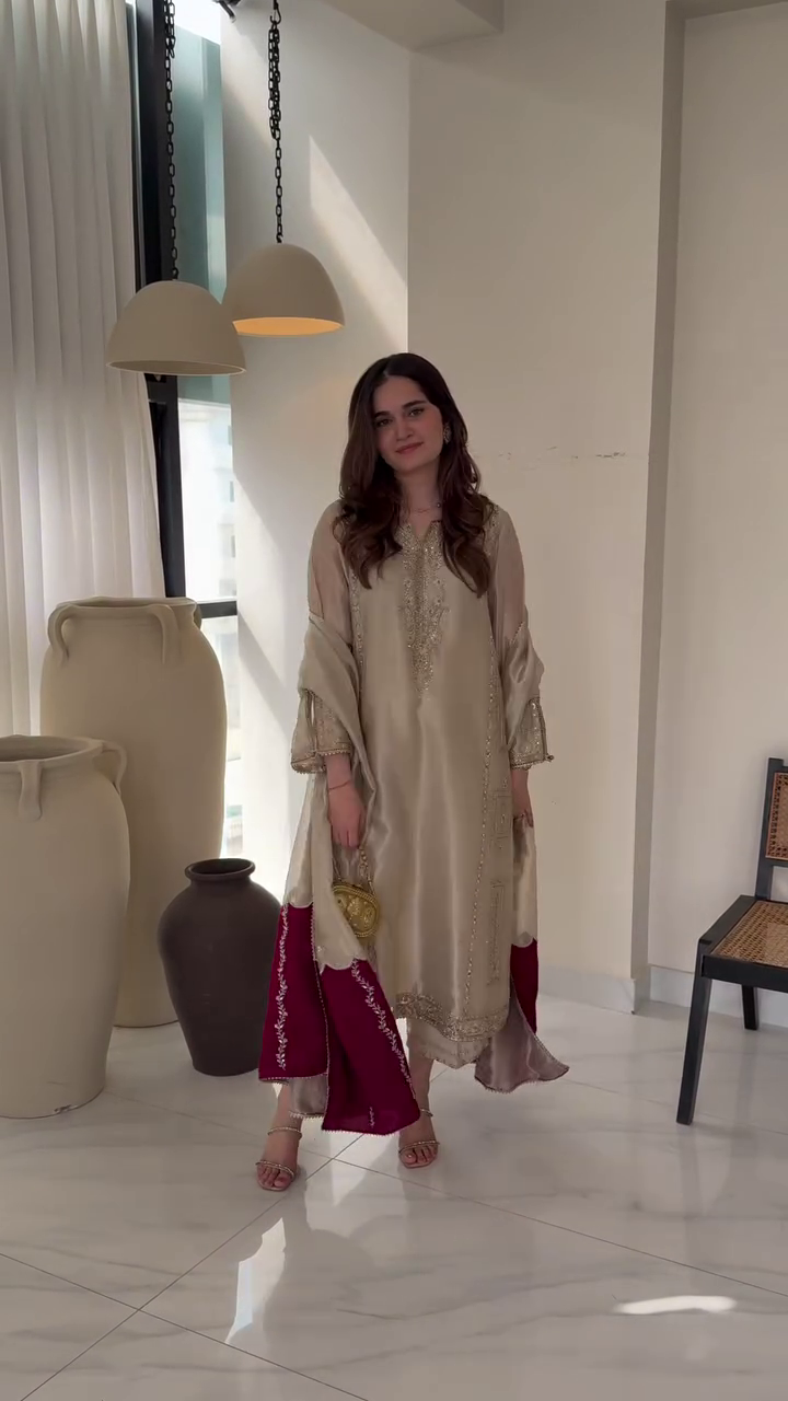 ✨👑 “Royal Zari Embroidered Luxury 3-Piece Set – Elegance Woven in Gold” 👑✨  Available in multiple designs, colours & sizes from XXS to XXL