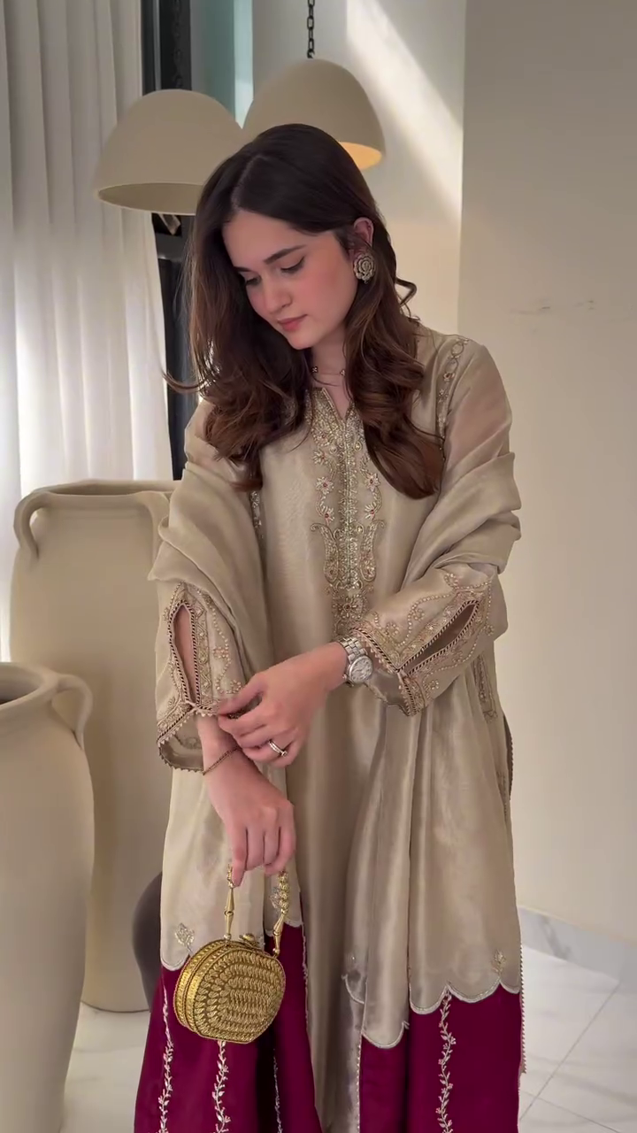 ✨👑 “Royal Zari Embroidered Luxury 3-Piece Set – Elegance Woven in Gold” 👑✨  Available in multiple designs, colours & sizes from XXS to XXL