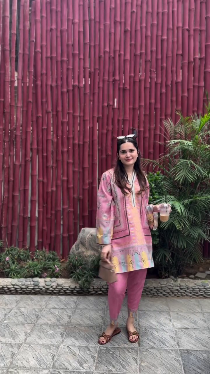 🌿✨ “Sage Blossom Luxury Embroidered Kaftan – Soft, Serene & Stunning” ✨🌿