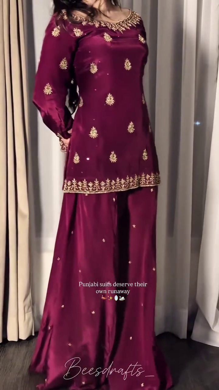 💖✨ “Royal Plum Heritage Punjabi Suit – Crafted for Queens of Tradition” ✨💖