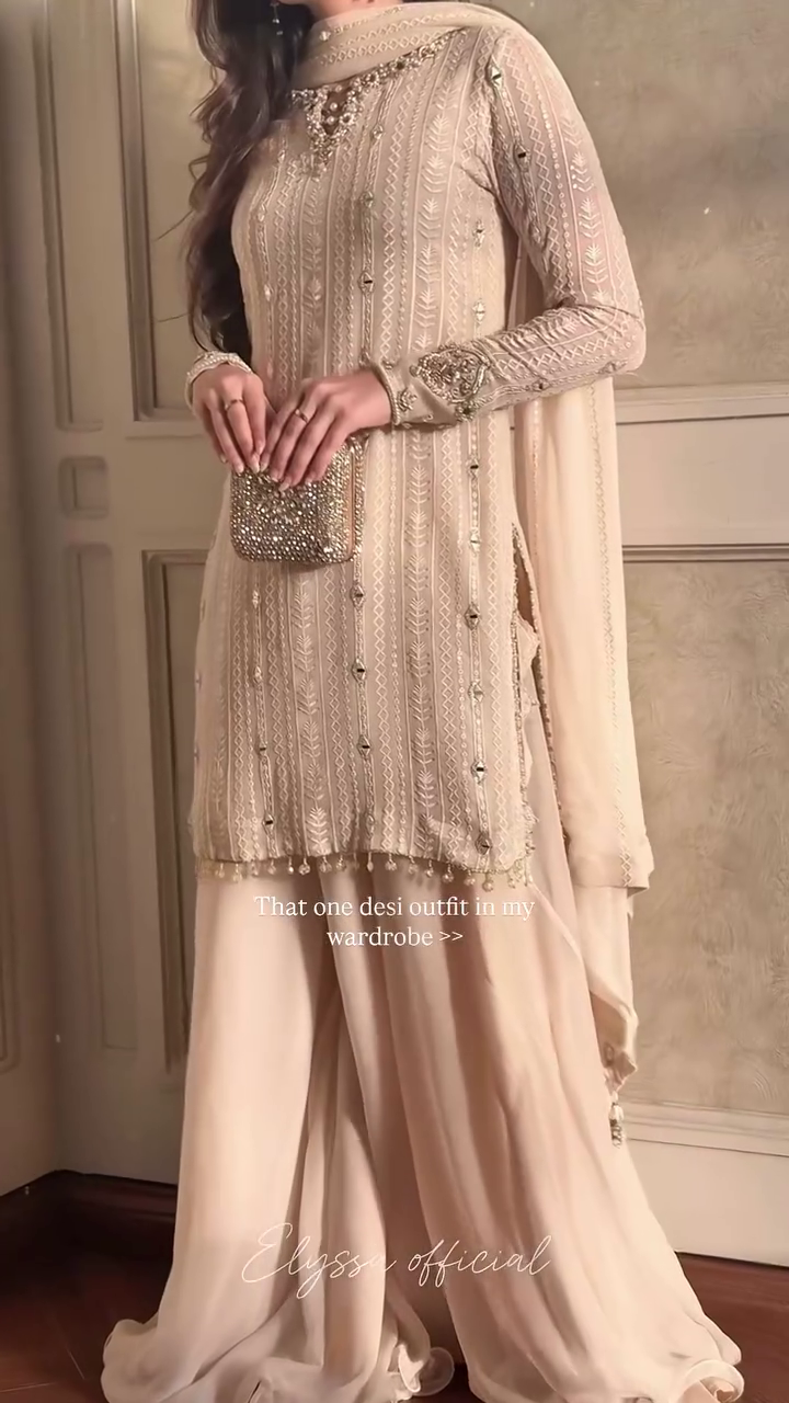 ✨🤍 “Ethereal Ivory Luxury Embroidered Ensemble – A Masterpiece of Grace & Glamour” 🤍✨