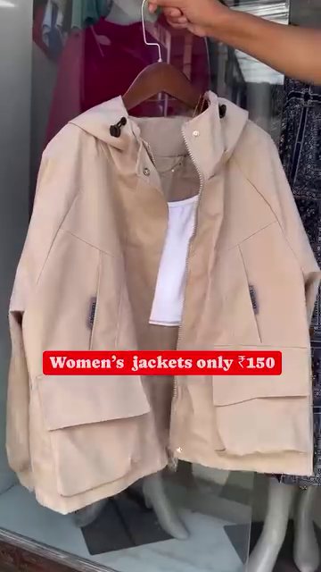 🧥💗 “Ultra-Trendy Women’s Hooded Streetwear Jacket – Lightweight, Stylish & Everyday Essential” ✨
