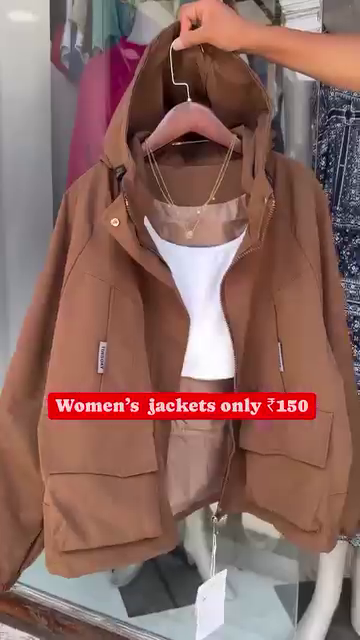 🧥💗 “Ultra-Trendy Women’s Hooded Streetwear Jacket – Lightweight, Stylish & Everyday Essential” ✨