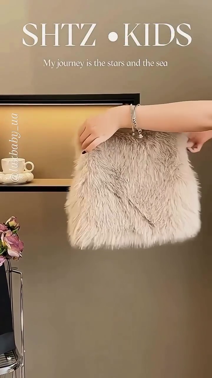 🌟🧸 “Luxury Fur Bow Winter Princess Set – Stylish & Cozy Kids Outfit”