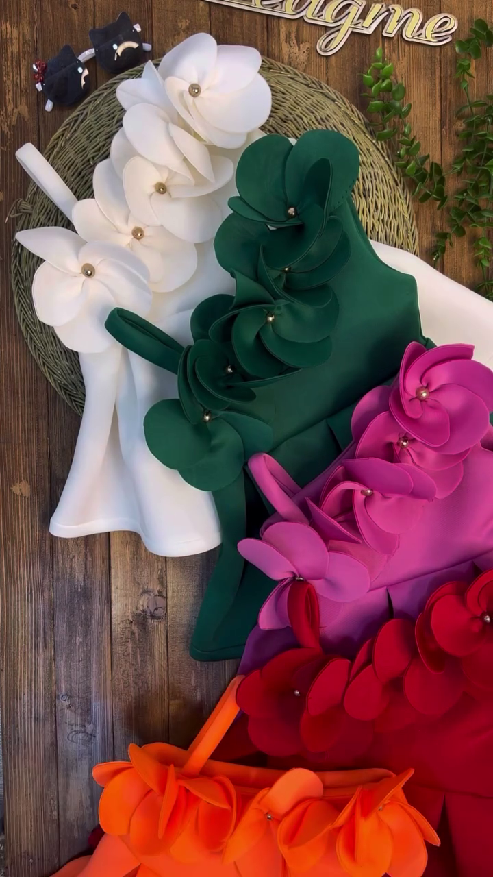 🌺✨ “3D Blossom Couture Top – Luxury Floral Statement Wear for Girls & Women” ✨🌺