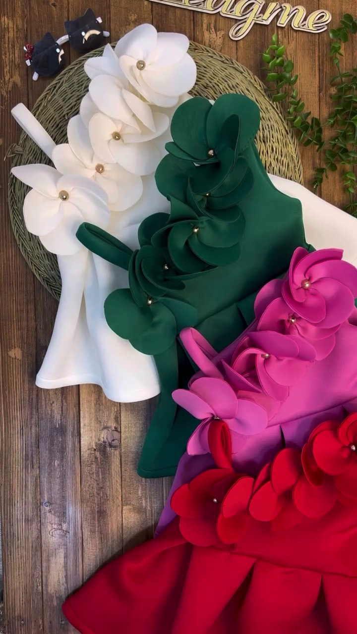 🌺✨ “3D Blossom Couture Top – Luxury Floral Statement Wear for Girls & Women” ✨🌺