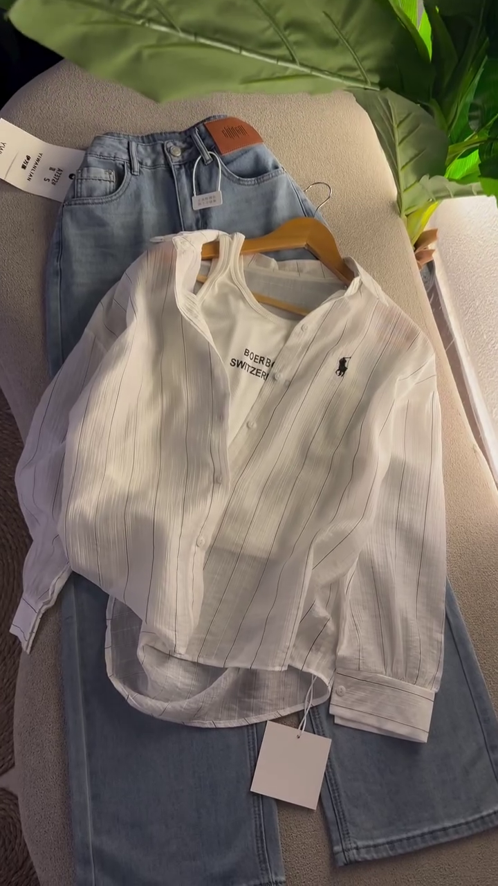 🤍✨ “Classic White Striped Button-Down Shirt Set – Timeless, Chic & Everyday Perfect (XXS–XXL)” ✨🤍