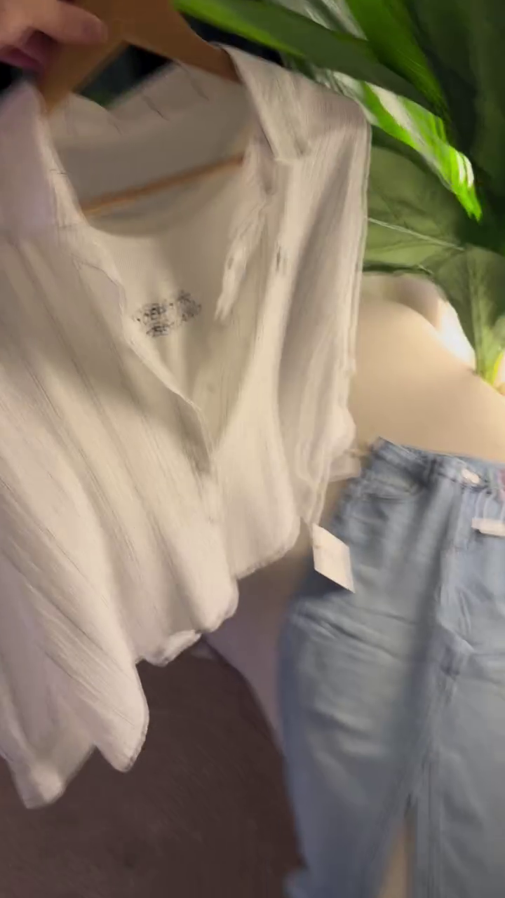 🤍✨ “Classic White Striped Button-Down Shirt Set – Timeless, Chic & Everyday Perfect (XXS–XXL)” ✨🤍