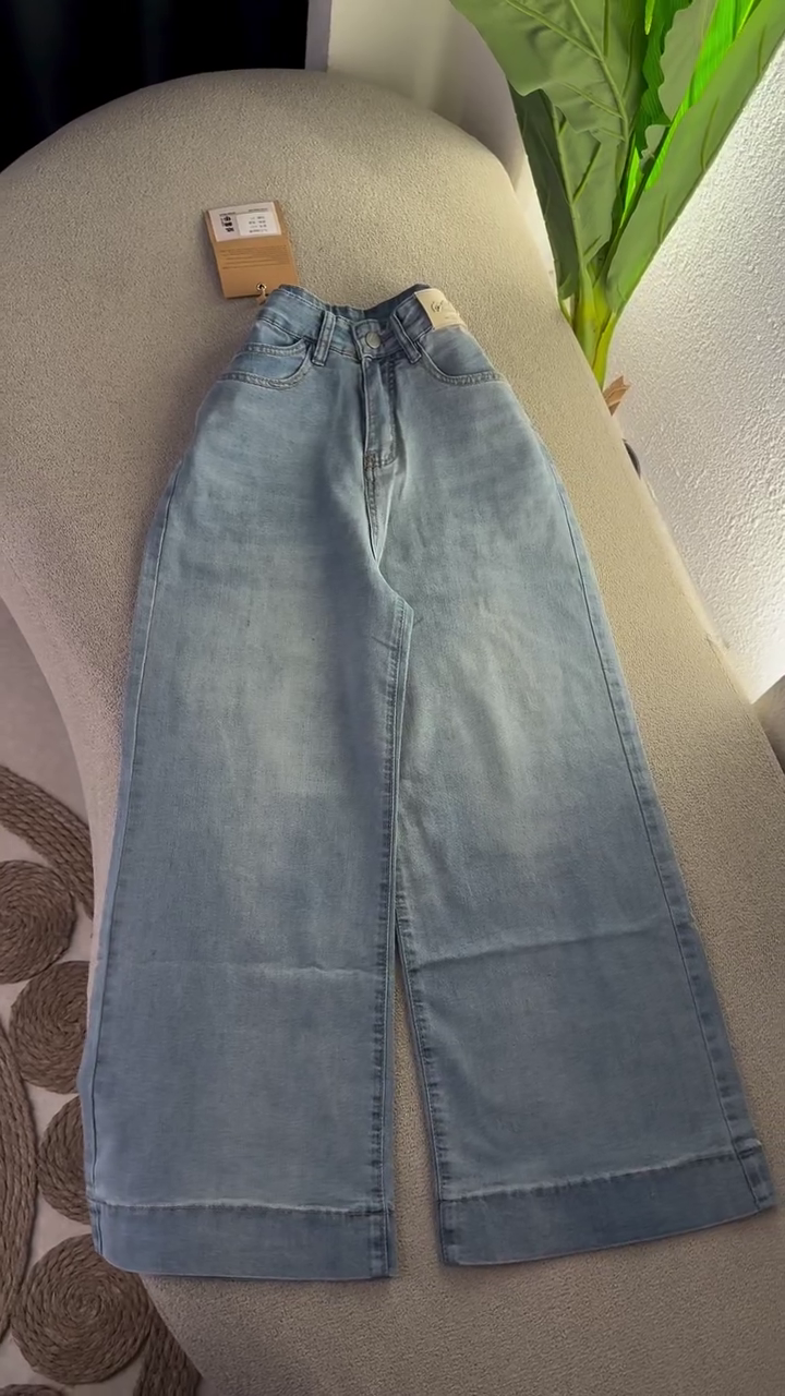 🤍✨ “Chic Wrap-Tie White Shirt & Denim Set – Minimal, Classy & Ultra-Stylish (XXS–XXL)” ✨🤍