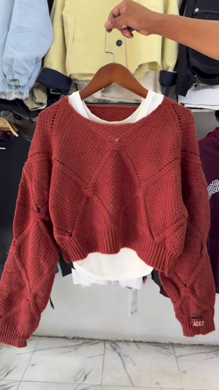 Chic Layered Knit Crop Sweater – Cozy, Trendy & Effortlessly Stylish 💫