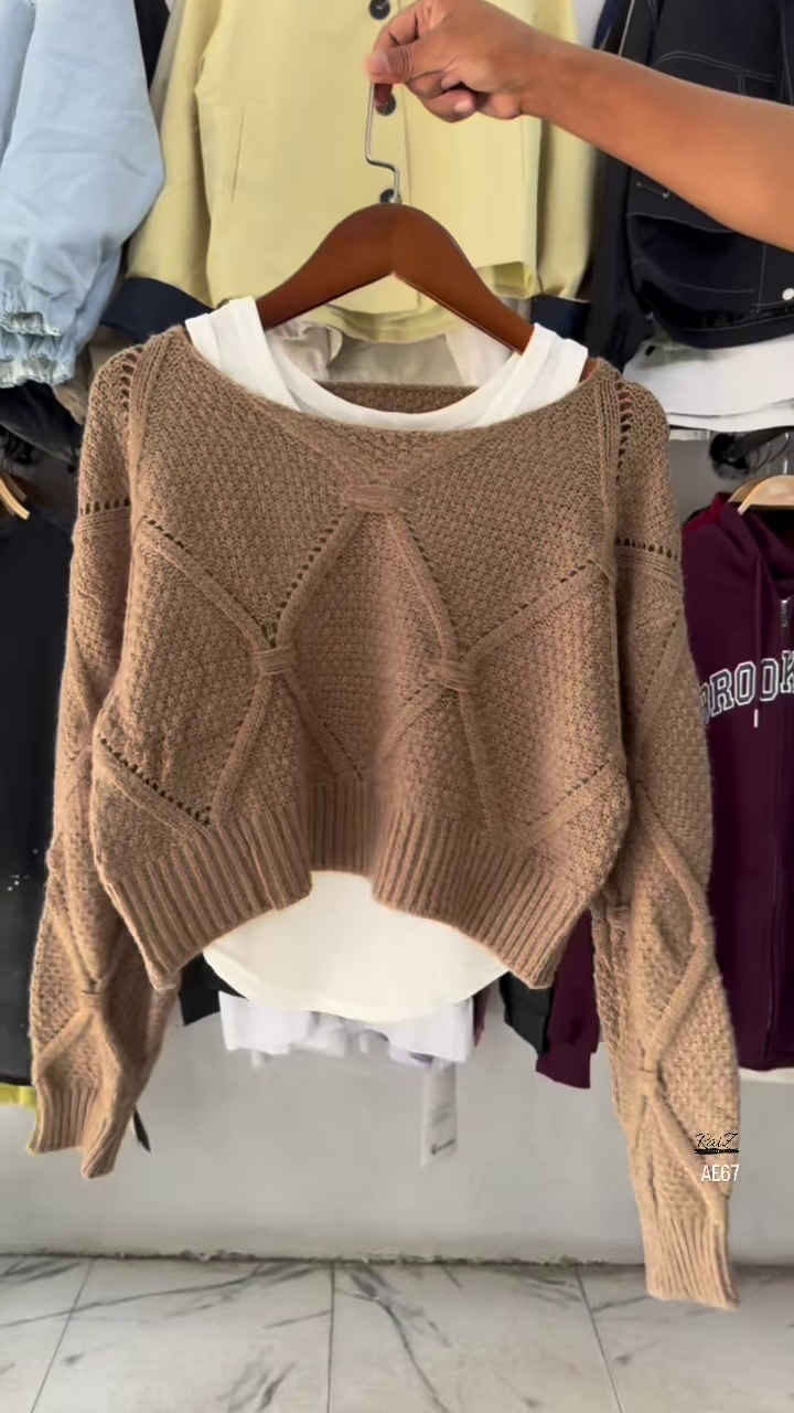Chic Layered Knit Crop Sweater – Cozy, Trendy & Effortlessly Stylish 💫