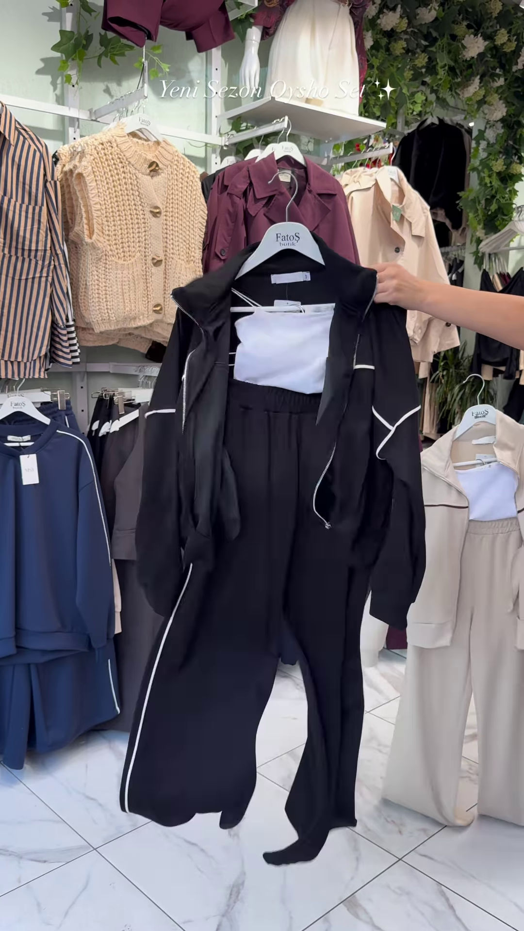 New Season Oversize Co-Ord Set – Sporty Chic Zip-Up Outfit 🖤🤍