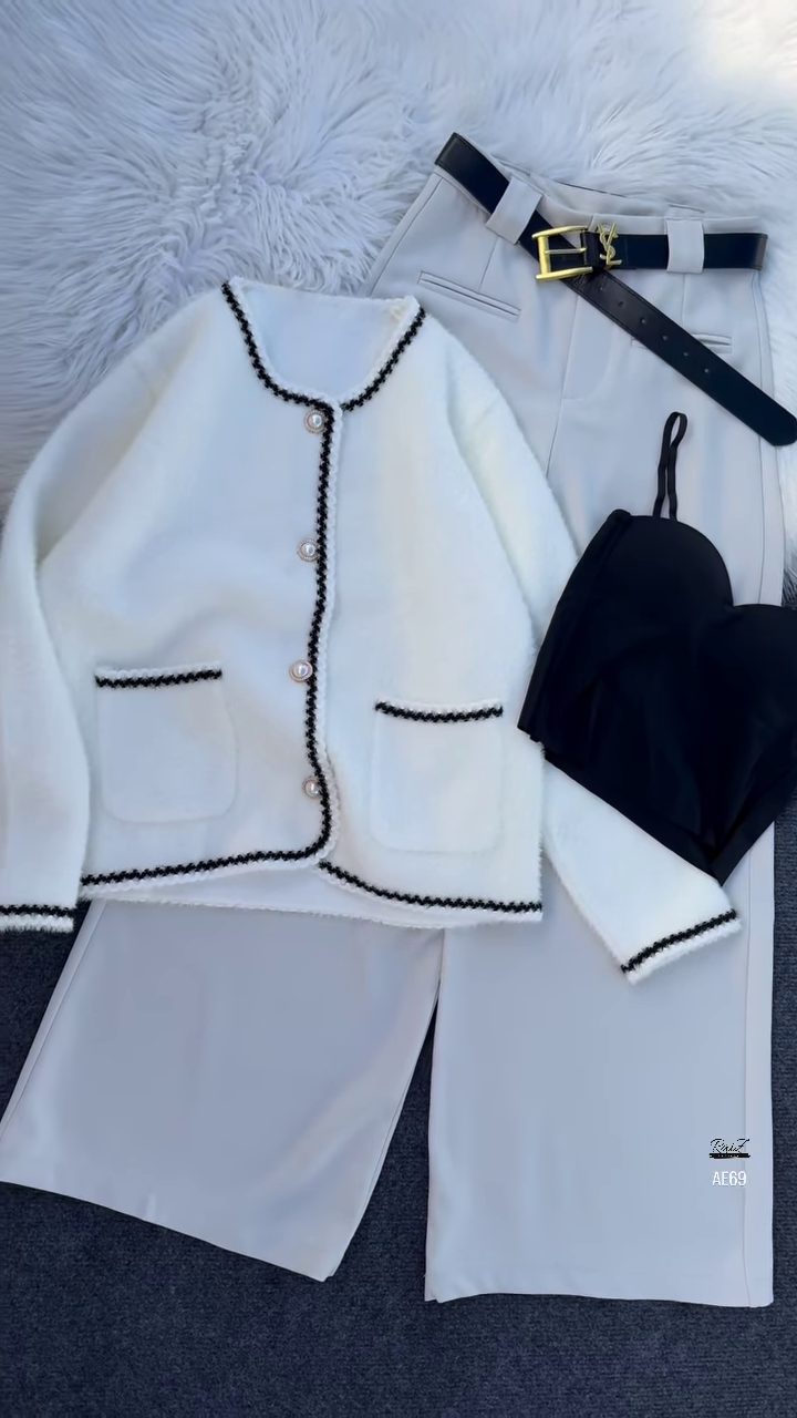 Soft Luxe Buttoned Cardigan – Elegant Pastel Knit with Pearl Details 💛🤍