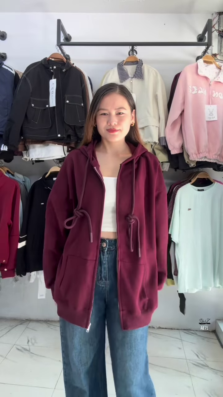 Cozy Zip-Up Hoodie Jacket – Soft Everyday Comfort with Trendy Fit 🤍✨