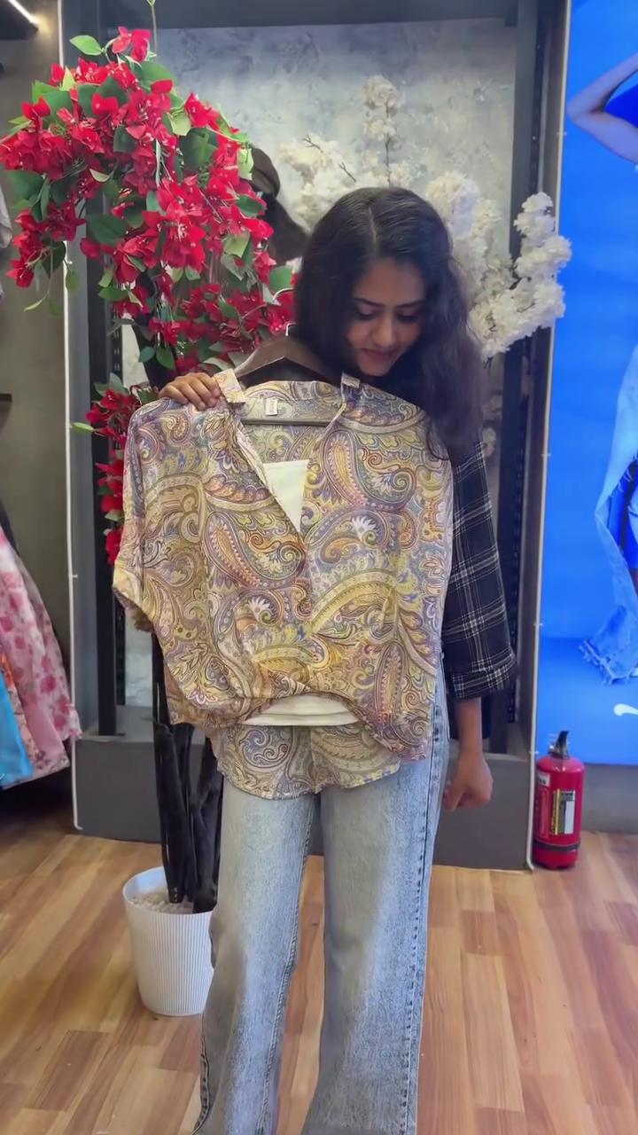 🖤 Classic Check Relaxed Fit Top 👕 | Chic Plaid V-Neck Blouse | XXS–XXL