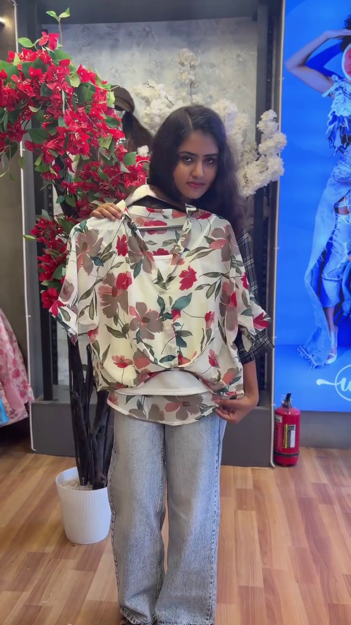 🖤 Classic Check Relaxed Fit Top 👕 | Chic Plaid V-Neck Blouse | XXS–XXL