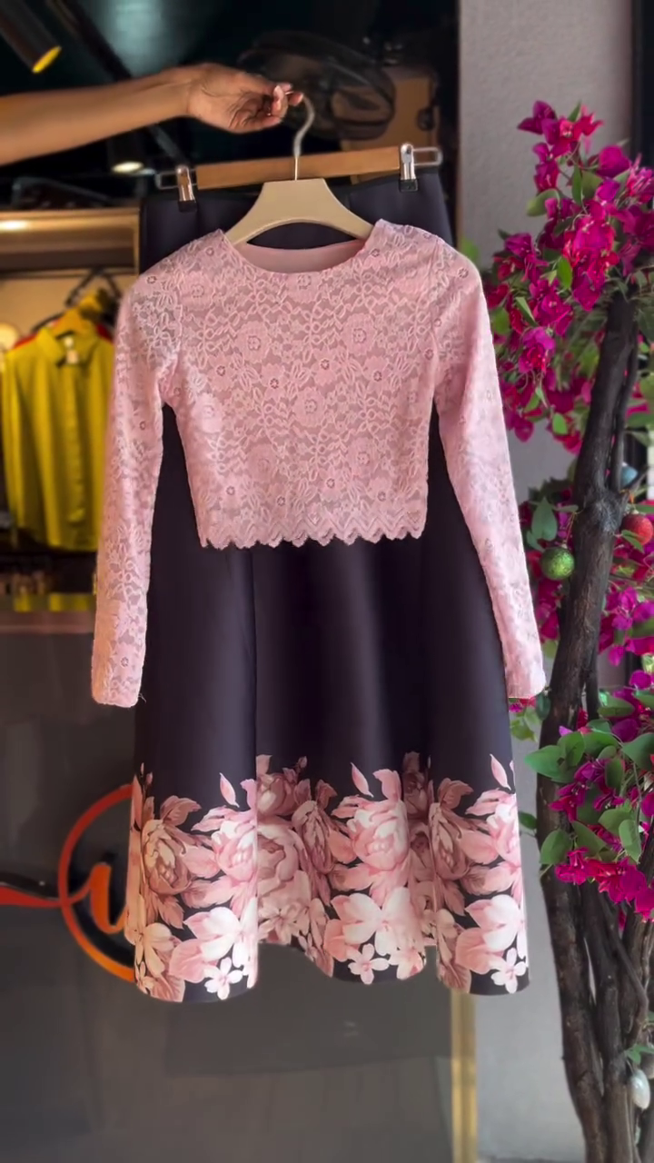 🌸 Blush Romance Lace & Floral Midi Dress – Elegant Bloom Collection 🌸