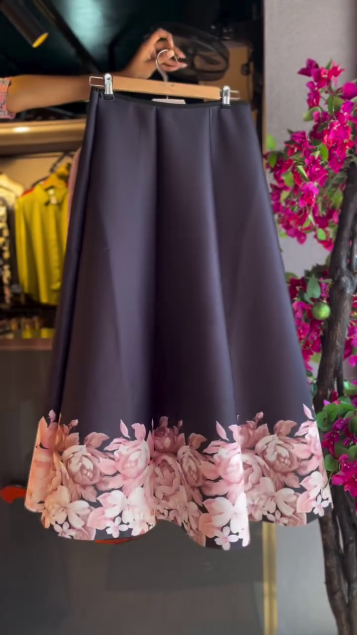 🌸 Blush Romance Lace & Floral Midi Dress – Elegant Bloom Collection 🌸