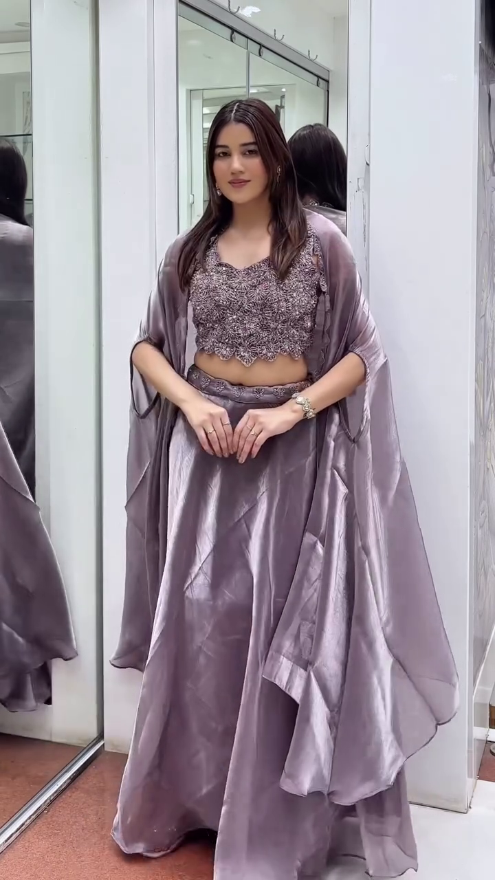 ✨ Lavender Luxe Embroidered Lehenga Set – Royal Elegance in Every Twirl 💜👑