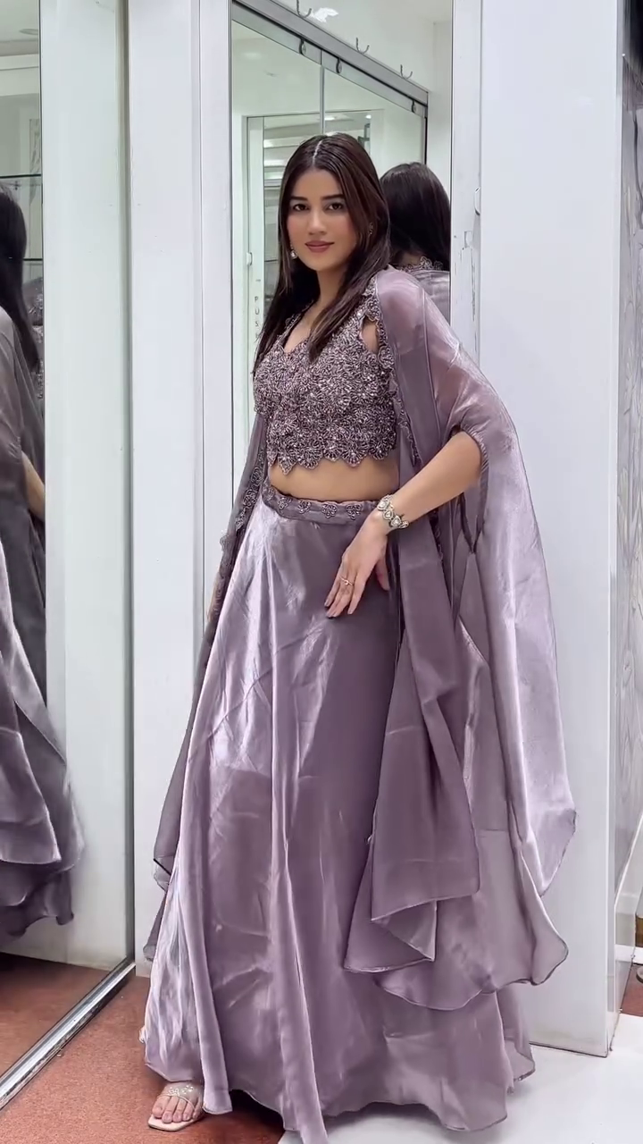 ✨ Lavender Luxe Embroidered Lehenga Set – Royal Elegance in Every Twirl 💜👑