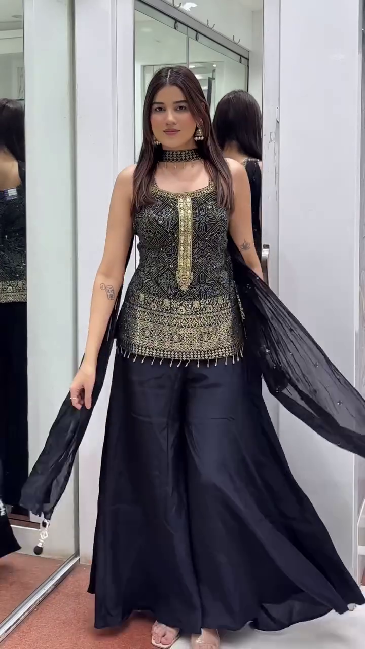 🖤 Midnight Royal Embroidered Palazzo Set – Where Grace Meets Glamour ✨👑