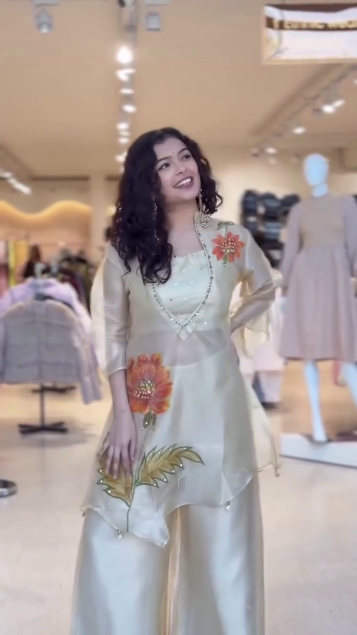 🌼 Ivory Bloom Designer Palazzo Suit – Elegant Floral Festive Set 🌼