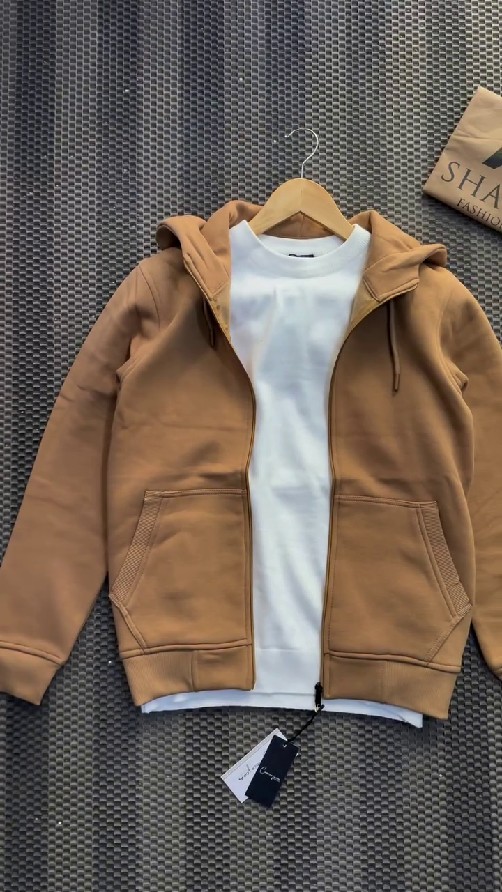 🟤 Urban Comfort Zip Hoodie Set – Classic Brown Hoodie & White Tee Combo ✨👕🧥