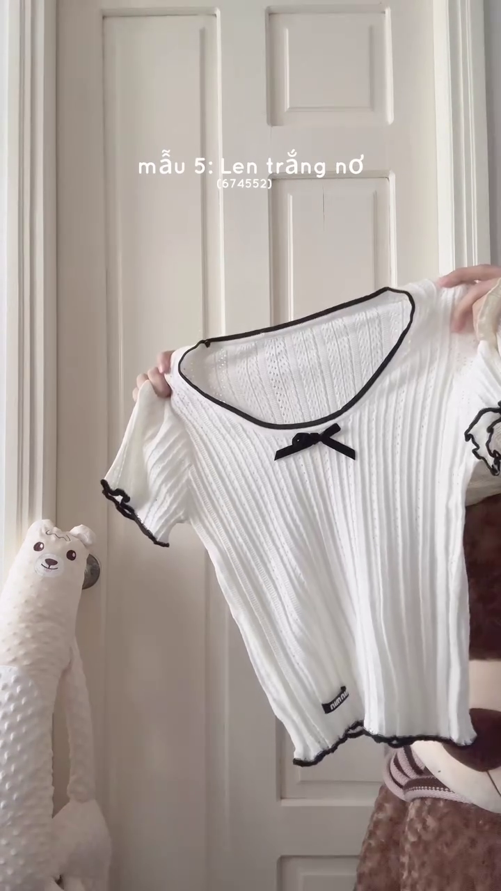 🌸 Baby Pink Knit Polo Top – Soft Chic Everyday Essential 🌸