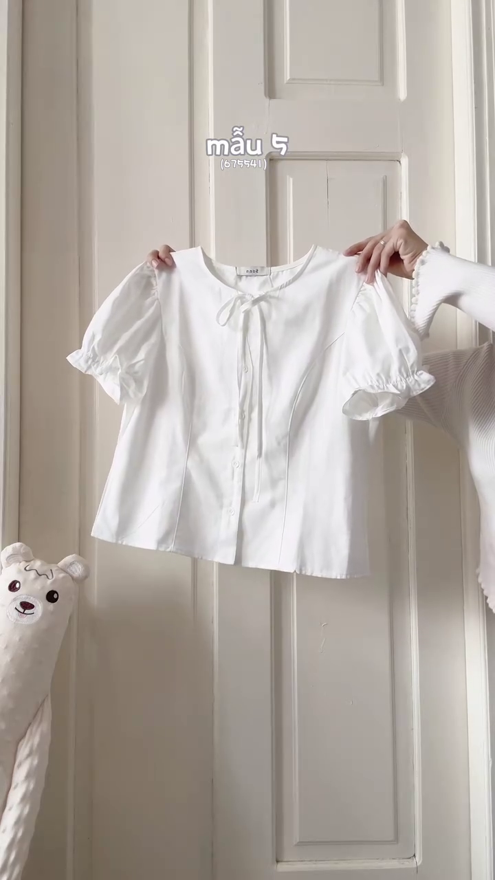 🤍 Classic Crisp White Puff Sleeve Shirt – Minimal Chic Essential 🤍