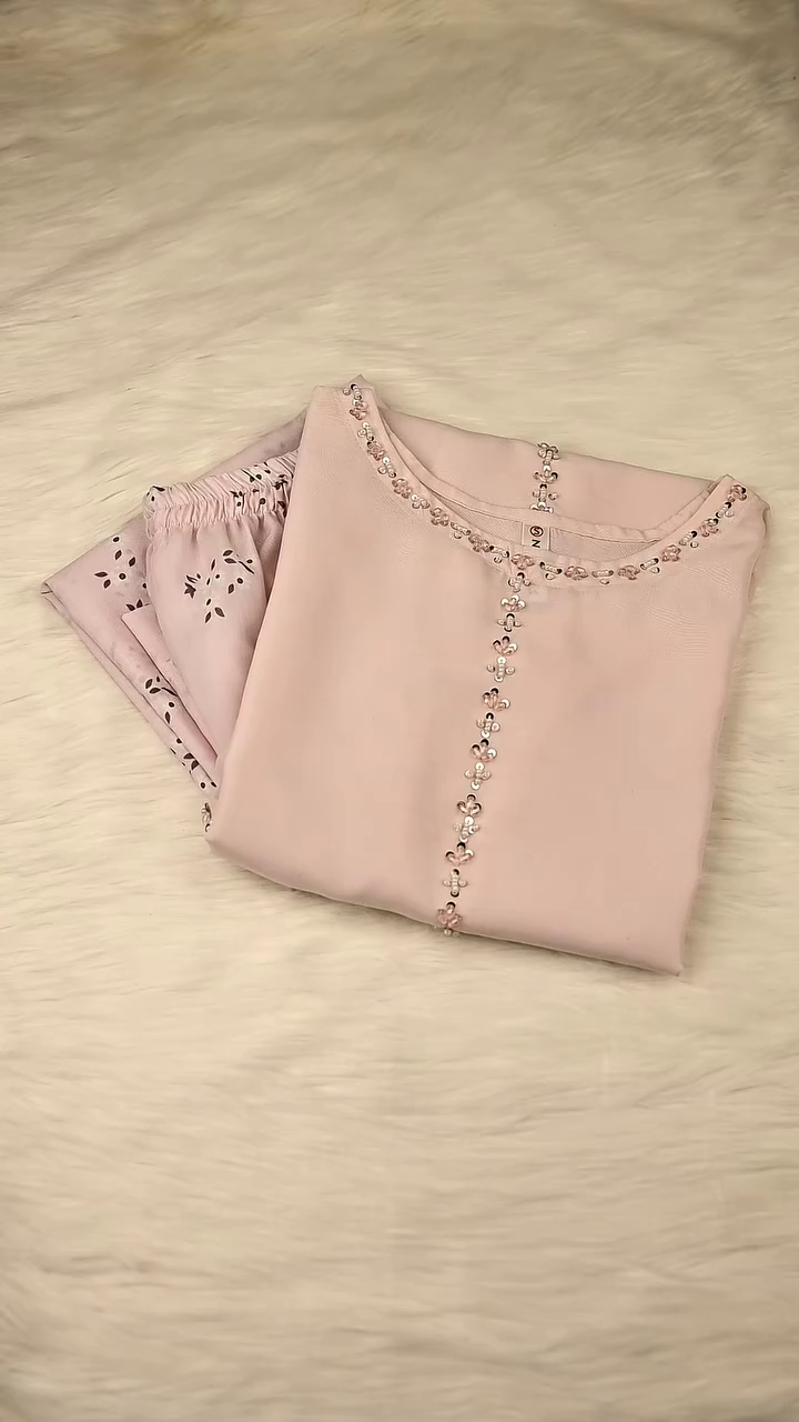 🌸 Blush Pink Embellished Kurta Set – Subtle Glam Elegance 🌸