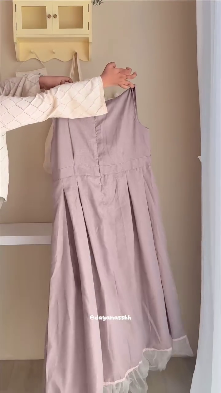 🌷 Dusty Lilac Button-Down Midi Dress – Soft Vintage Elegance 🌷