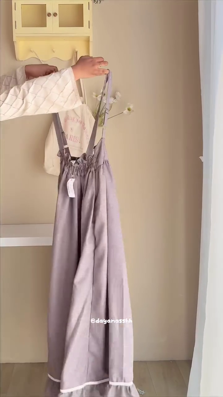 🌷 Dusty Lilac Button-Down Midi Dress – Soft Vintage Elegance 🌷