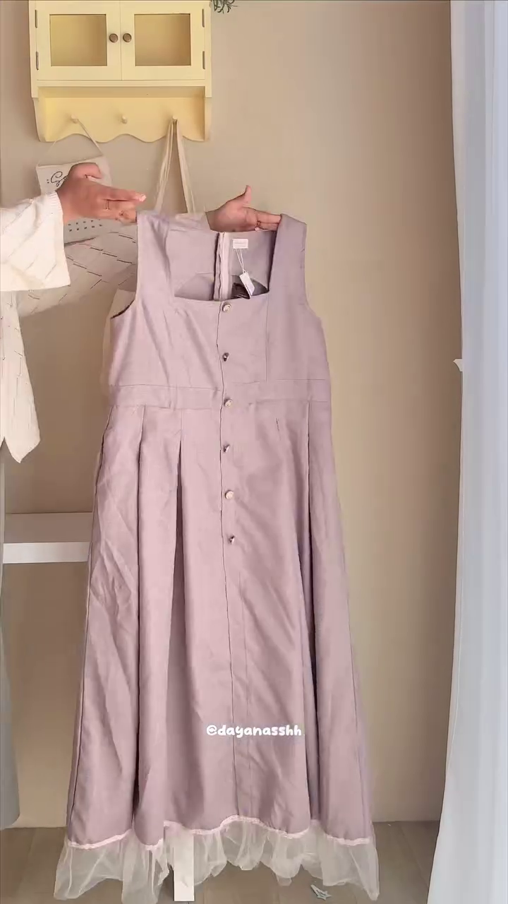 🌷 Dusty Lilac Button-Down Midi Dress – Soft Vintage Elegance 🌷