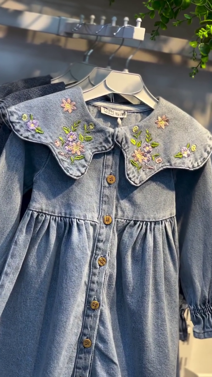 🌼 Vintage Bloom Denim Dress – Embroidered Collar Cute Chic 🌼