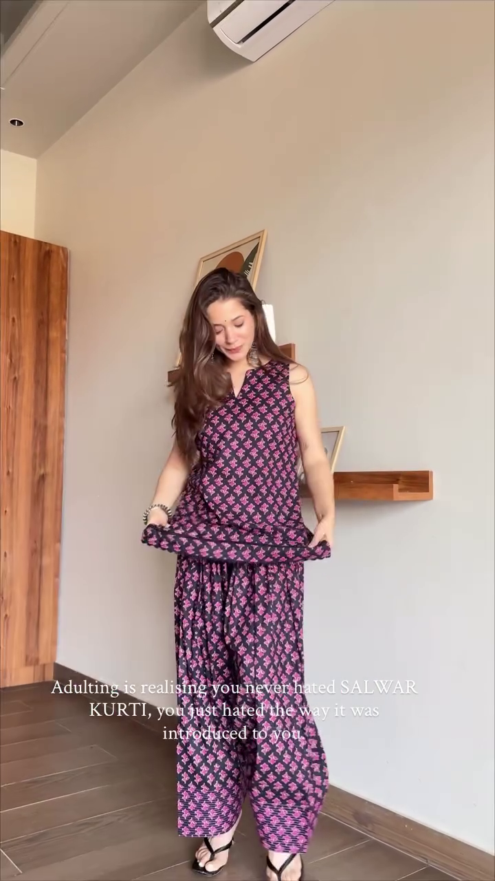 🖤 Midnight Minimal Salwar Co-Ord Set – Modern Chic Kurti & Pants Ensemble ✨