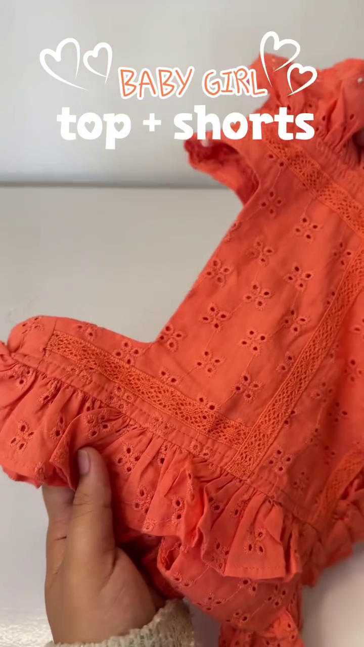 🌼 Baby Girl Chic Co-Ord Set – Ruffle Top & Embroidered Shorts 💕✨
