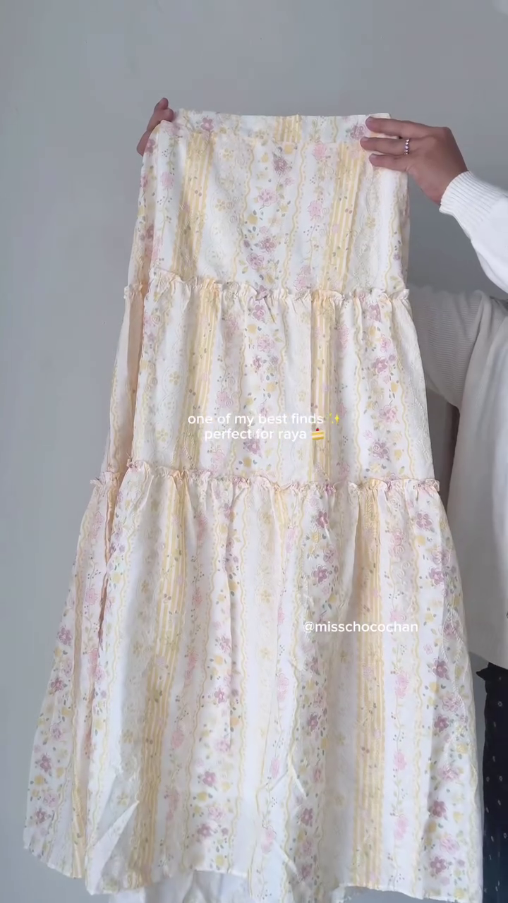 🌼 Soft Blossom Co-Ord Set – Pastel Floral Top & Skirt Outfit ✨🤍🌸