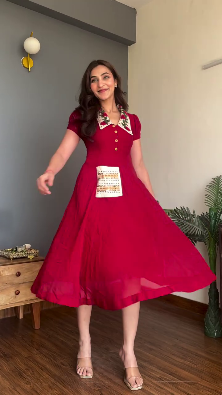 💙 Royal Indigo Button-Down Midi Dress – Vintage Inspired Everyday Elegance ✨👗