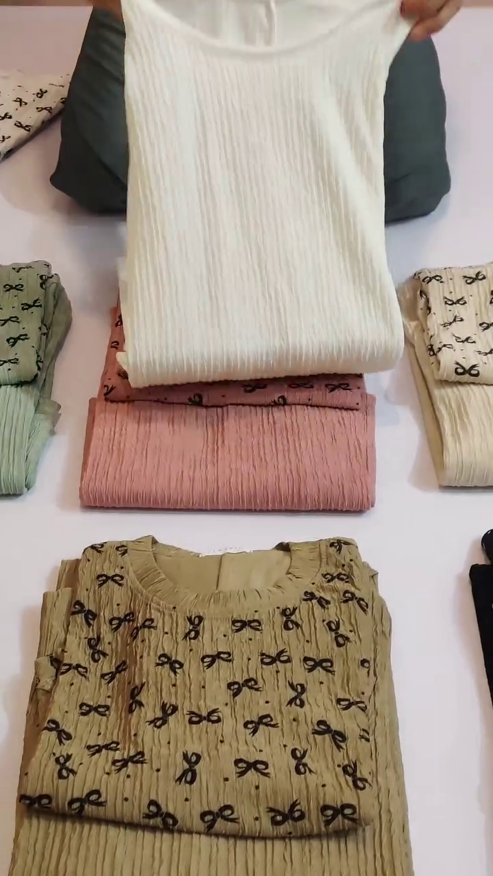 Chic Bow Print Co-Ord Set 🤍 | Elegant Soft Top & Flowy Skirt Set