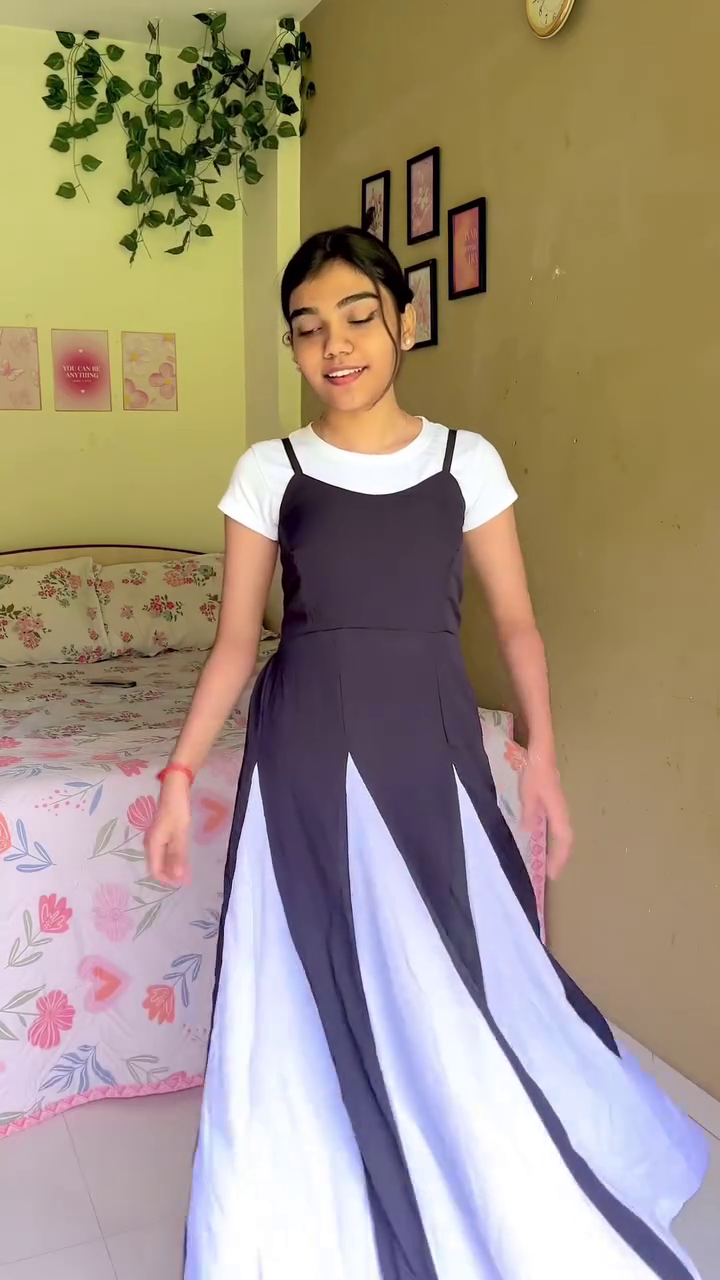 Lavender Dream Flowy Maxi Dress 🌸 | Elegant Ruffle Sleeve Tiered Dress