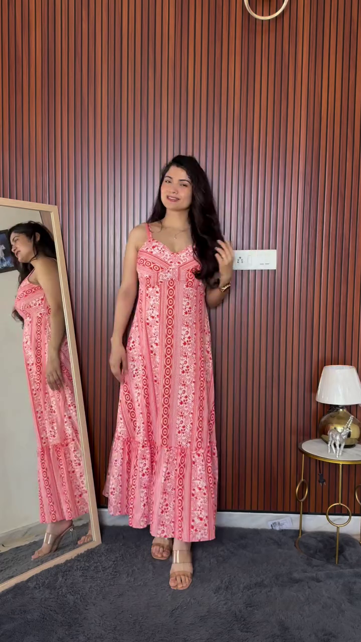 🌺 Coral Sunset Maxi Dress – Effortless Glam & Summer Romance 🌺