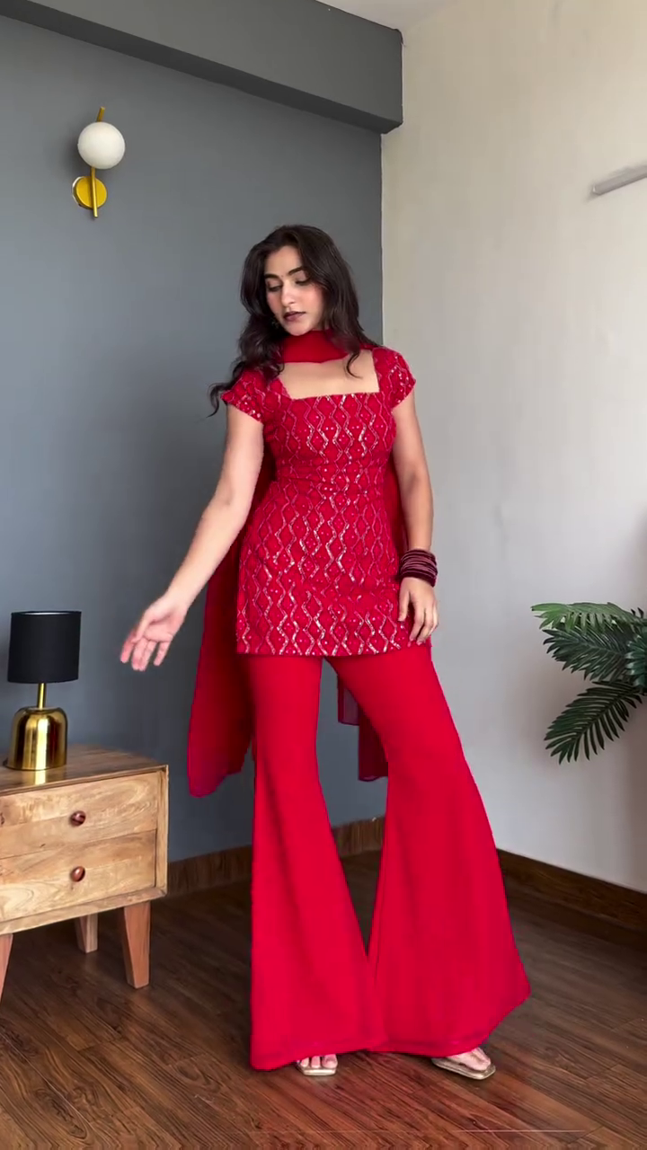 ❤️ Scarlet Glam Embroidered Kurta Co-Ord Set ❤️