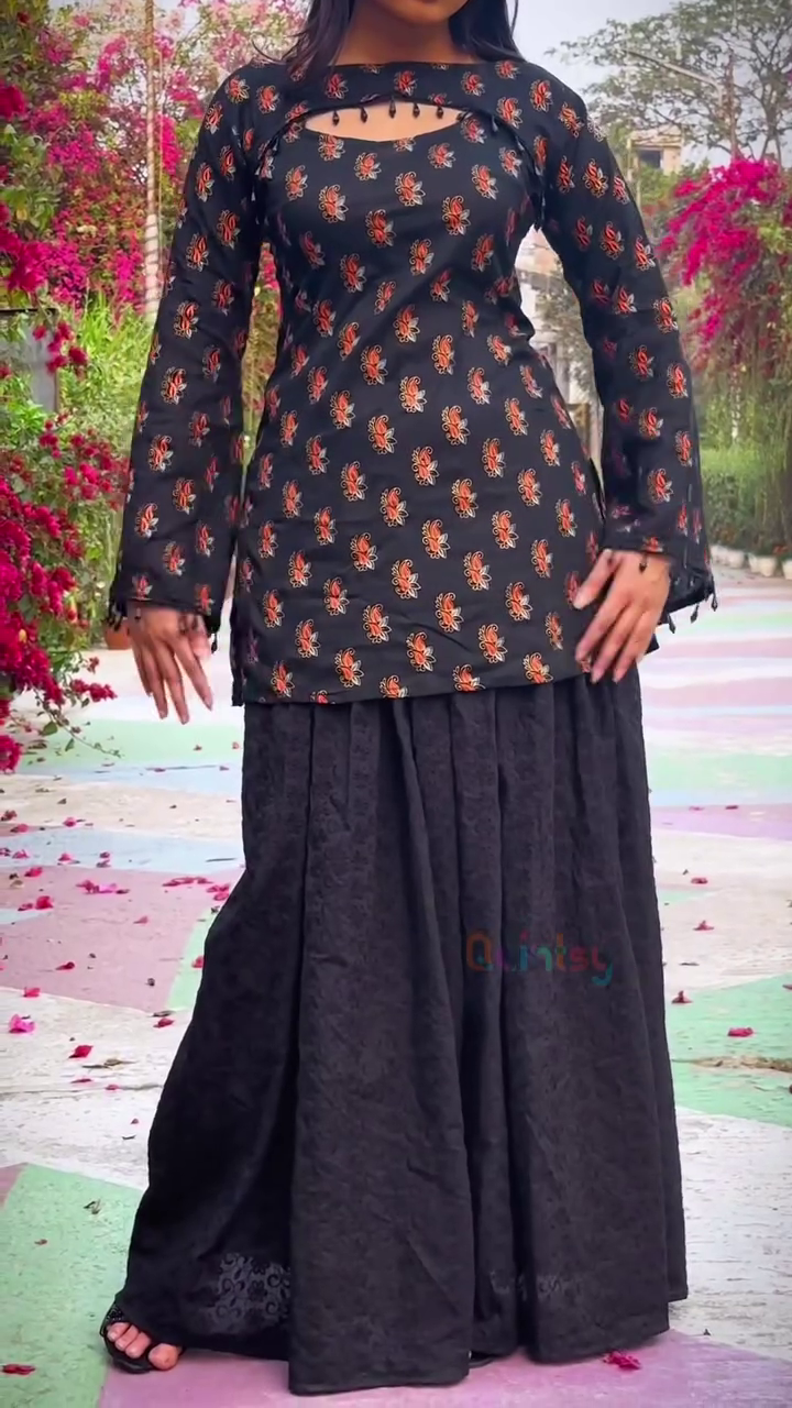 Elegant Black Printed Kurta with Flared Palazzo Set – Timeless Ethnic Grace 🖤✨