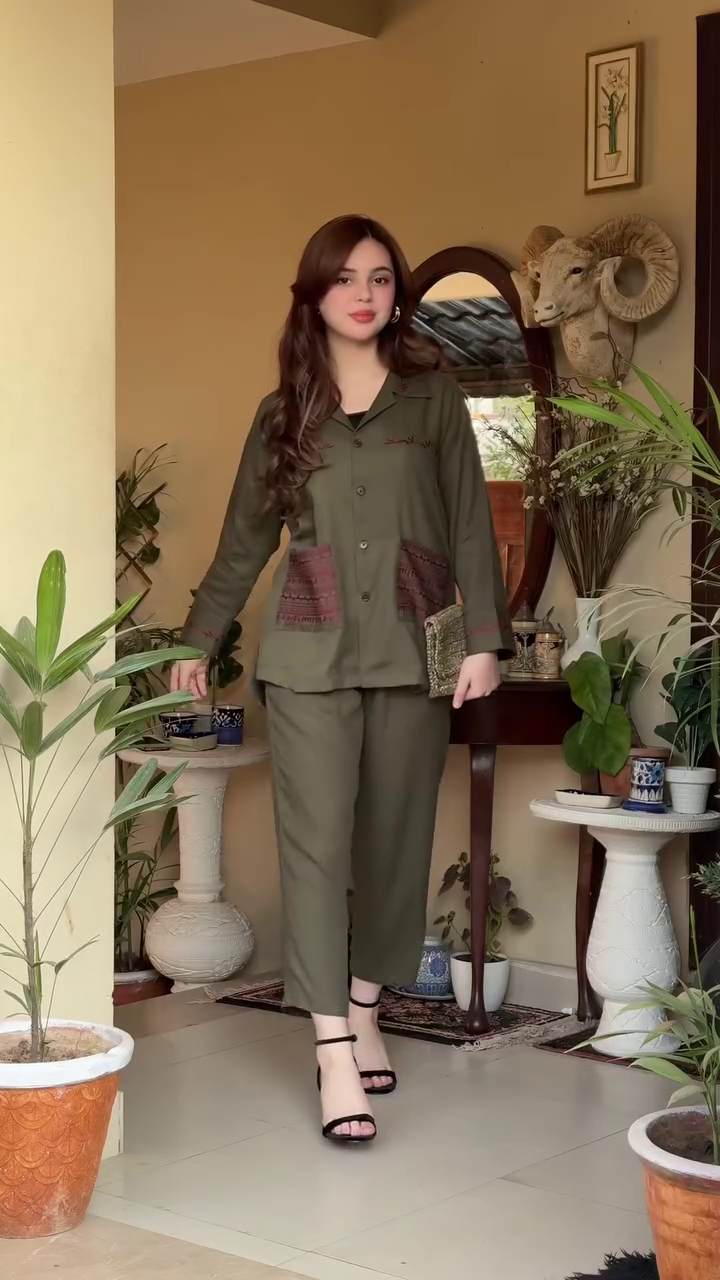 🌿 Olive Muse Co-Ord Set – Effortless Chic Meets Everyday Elegance ✨