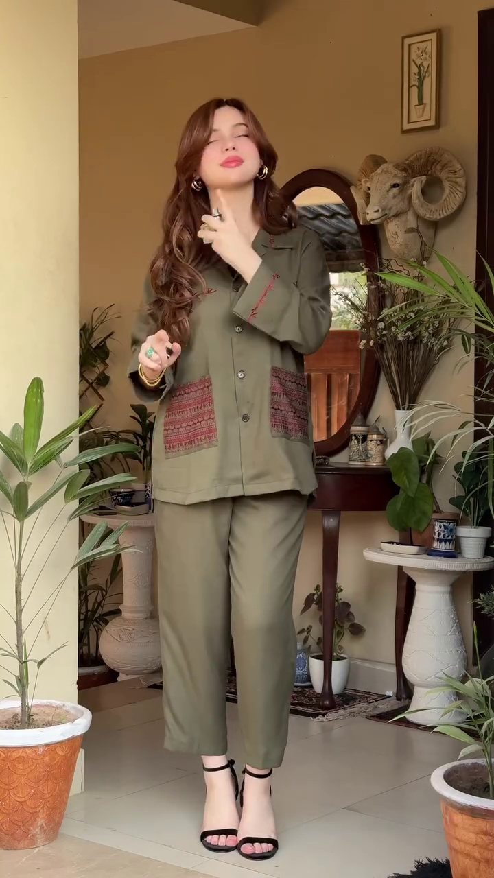 🌿 Olive Muse Co-Ord Set – Effortless Chic Meets Everyday Elegance ✨