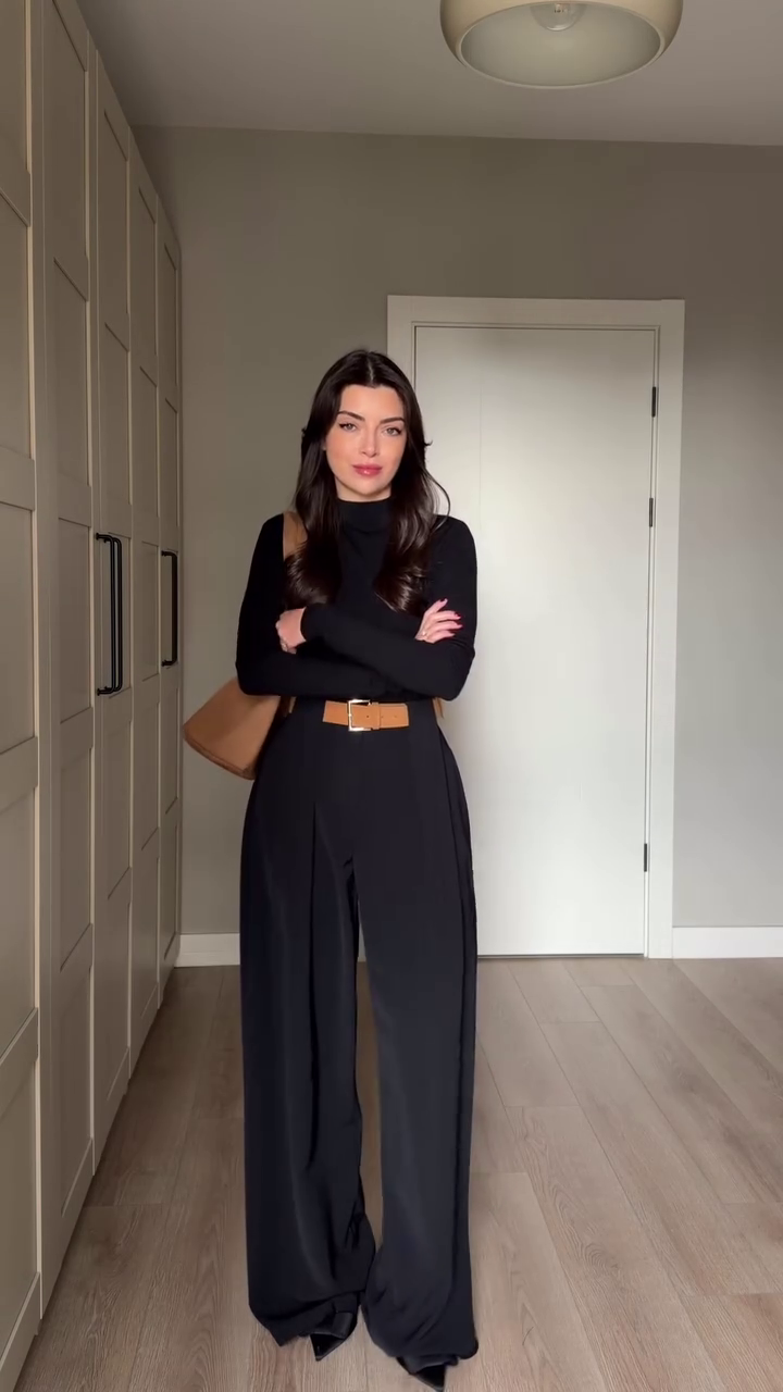 🖤 Urban Chic Black Co-Ord Set – Effortless Minimalism with a Modern Edge ✨