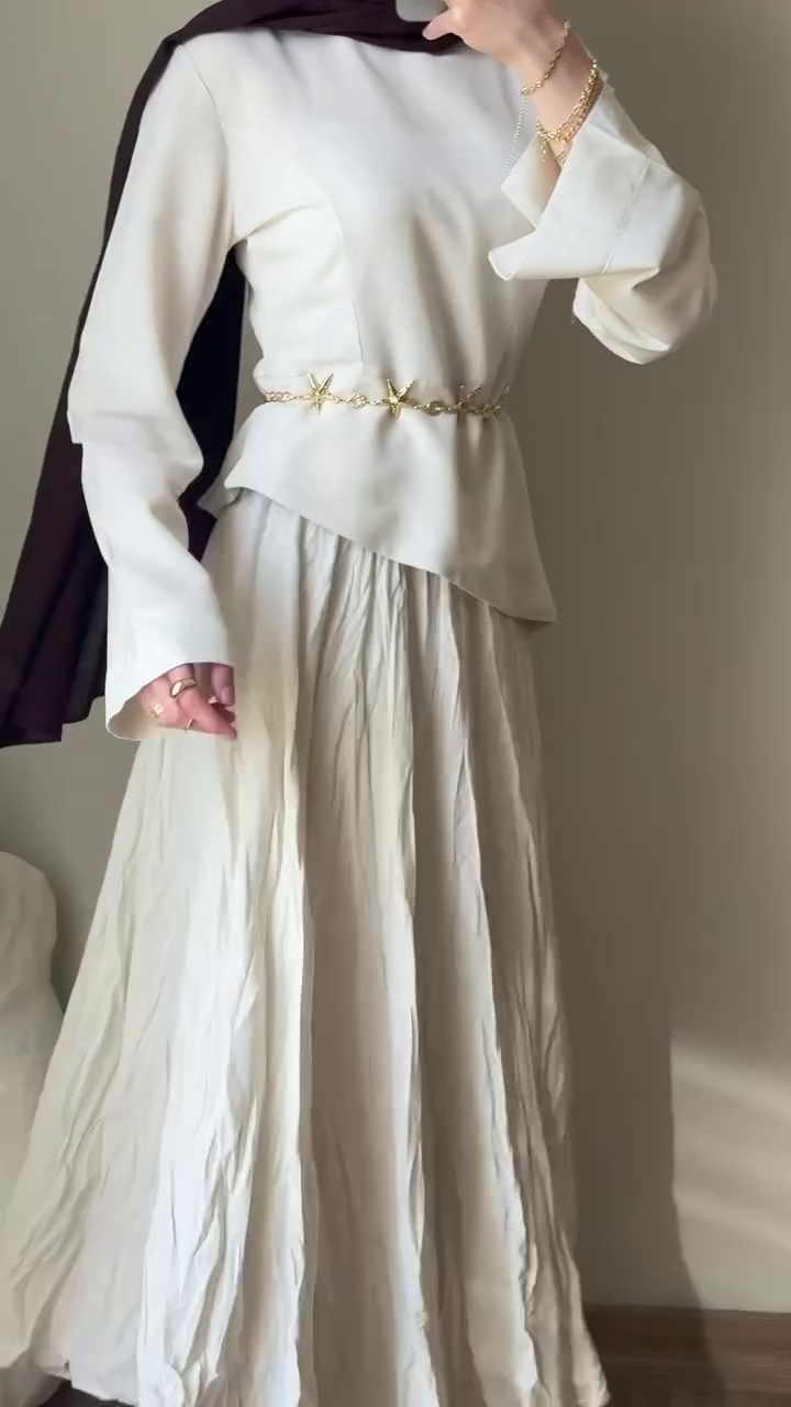 🤍 Ivory Starbelt Layered Modest Set – Soft Elegance with a Luxe Touch ✨