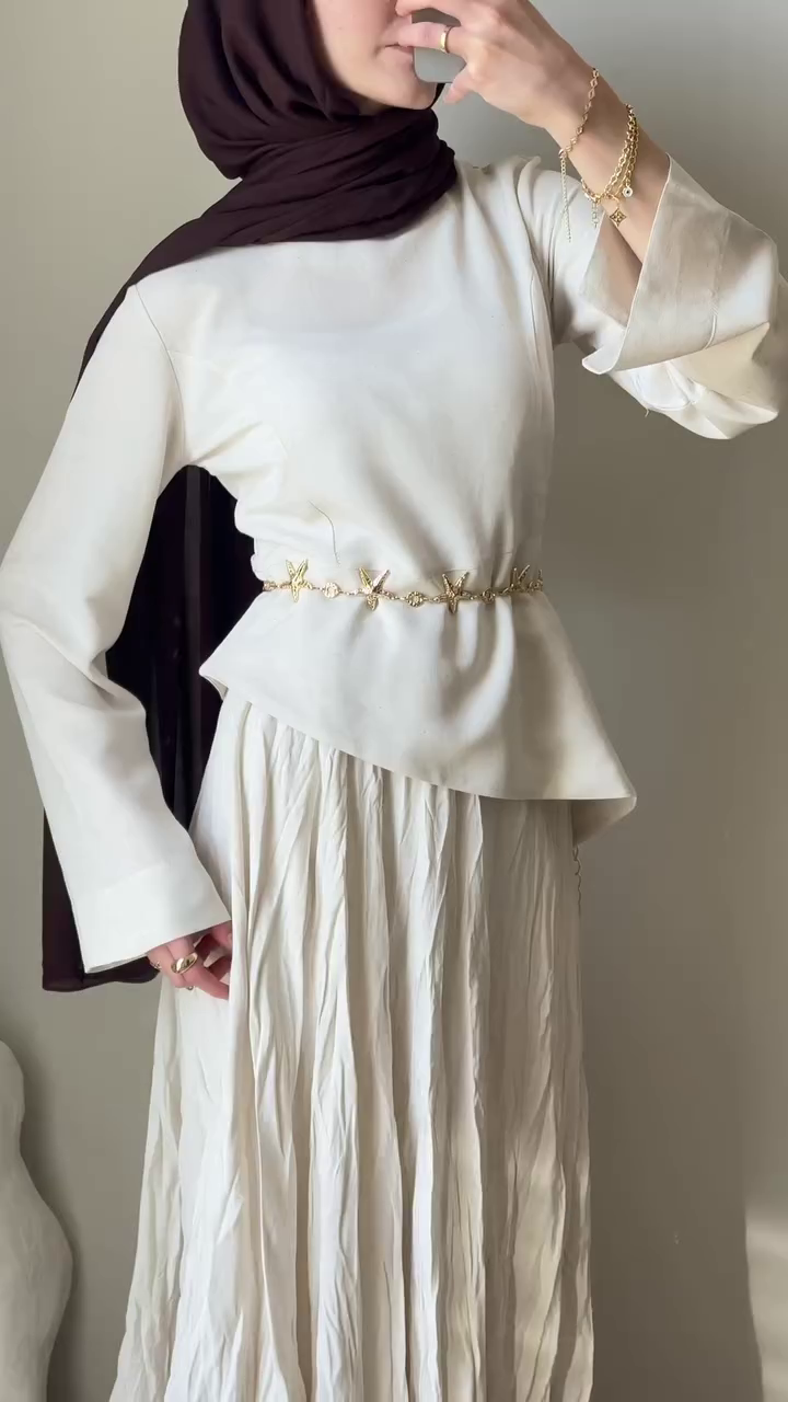 🤍 Ivory Starbelt Layered Modest Set – Soft Elegance with a Luxe Touch ✨