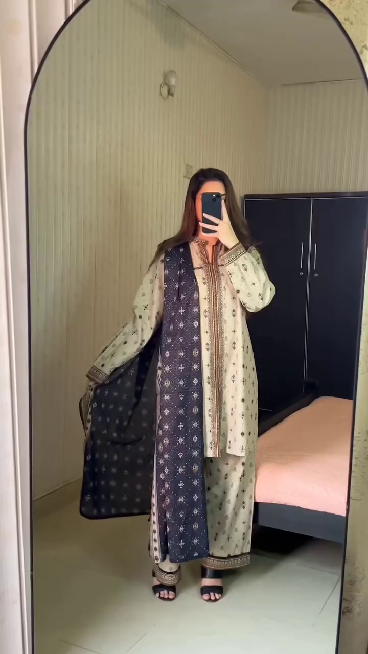 ✨ Ivory Heritage Printed 3-Piece Suit – Timeless Tradition with Modern Grace 💫