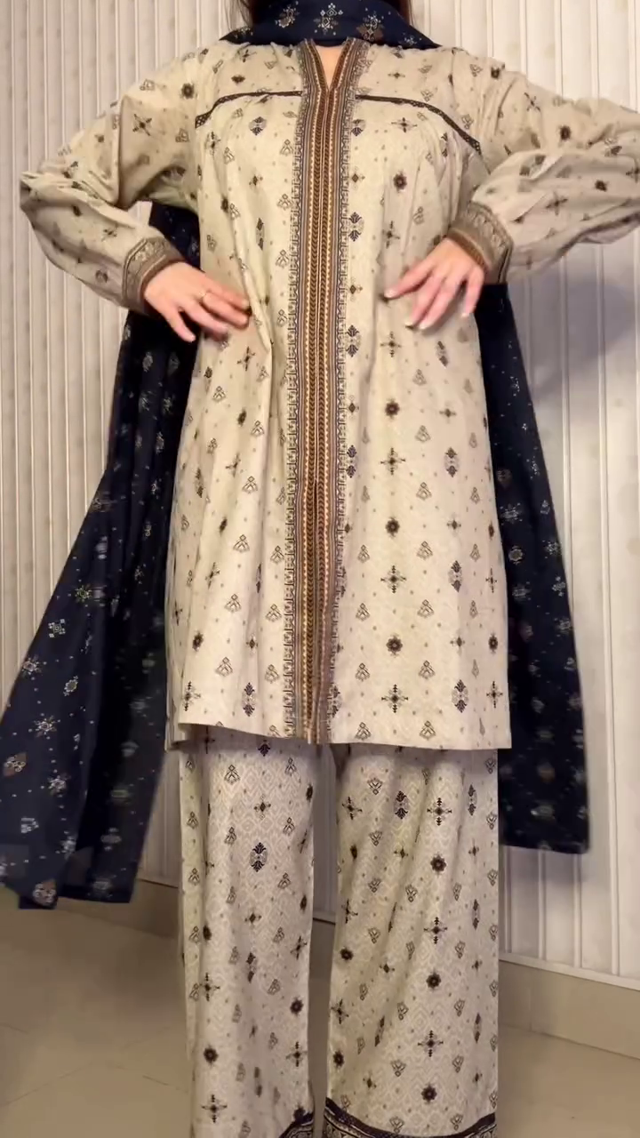 ✨ Ivory Heritage Printed 3-Piece Suit – Timeless Tradition with Modern Grace 💫